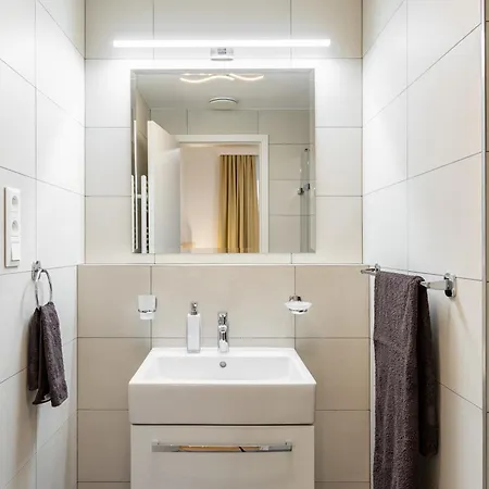 Skypark Retreat With Balcony Apartment Bratislava