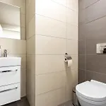 Skypark Retreat With Balcony