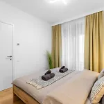 Lejlighed Skypark Retreat With Balcony Bratislava